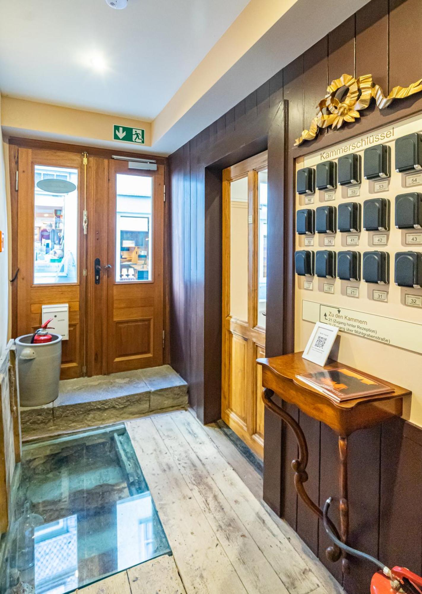 Boutique-Hotel Stadtherberge 韦茨拉尔 外观 照片